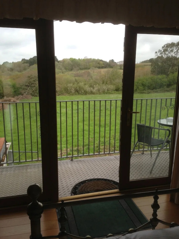 The Luxury Bluebell Apartment Suite With Wheelchair Access