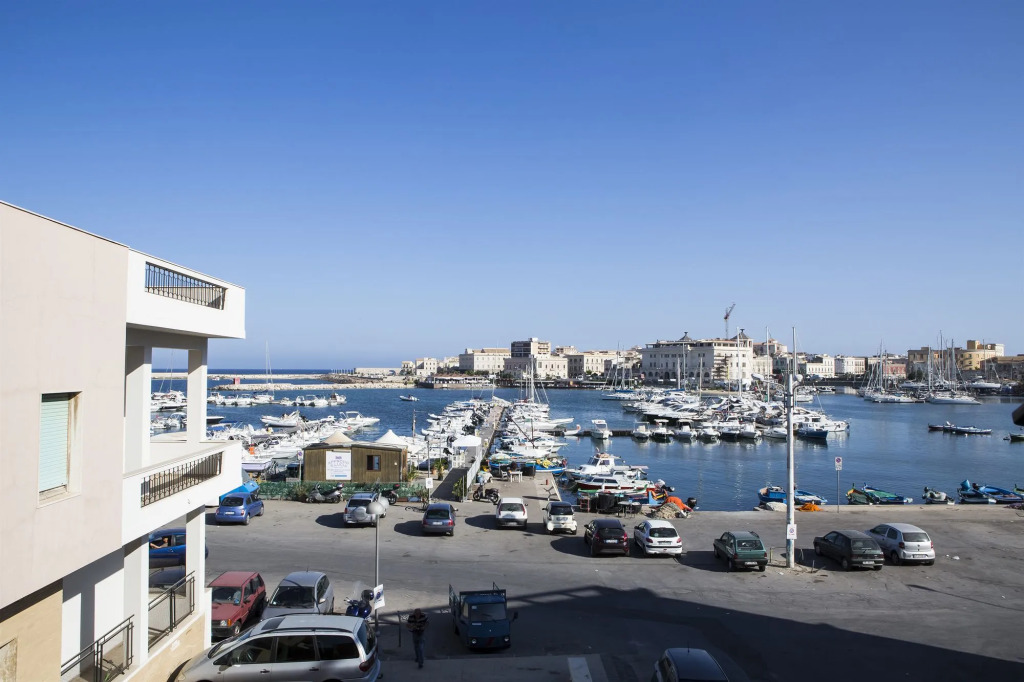 Lakkios charming suites and rooms