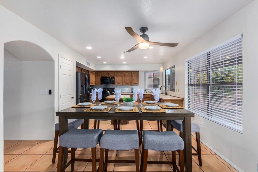 Grandview Scottsdale 4 Bedroom Home by Redawning