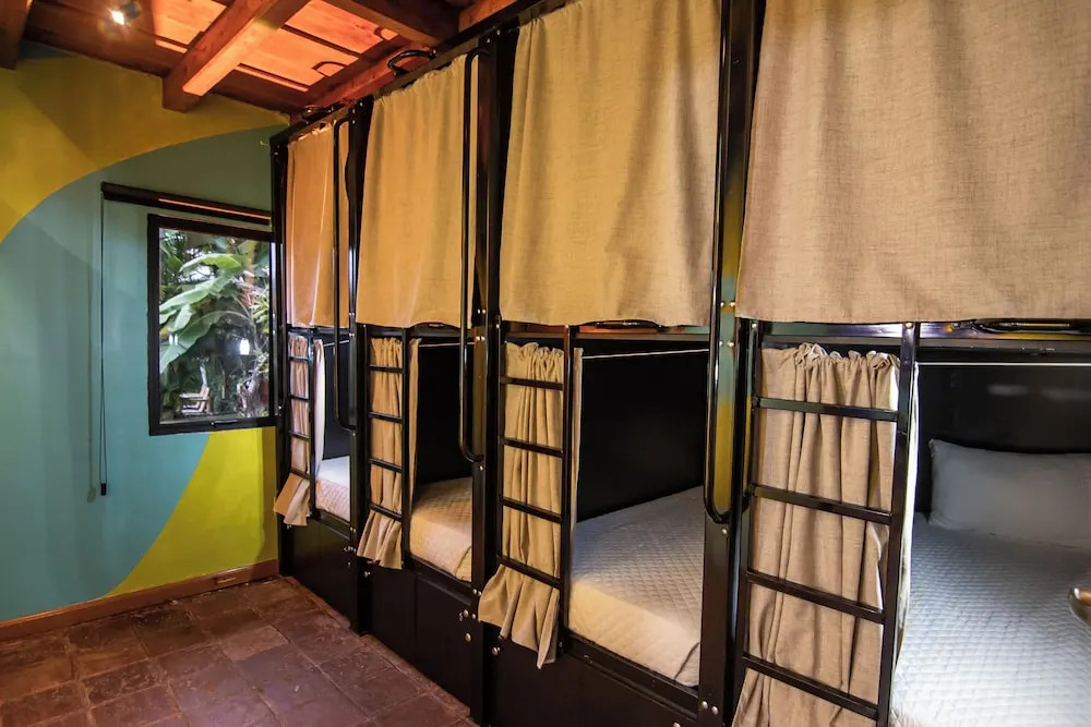 Yes Please! Hostel