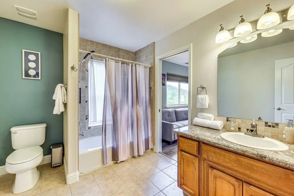 Hot Tub, Games & Sports: Luxury Yosemite Escape