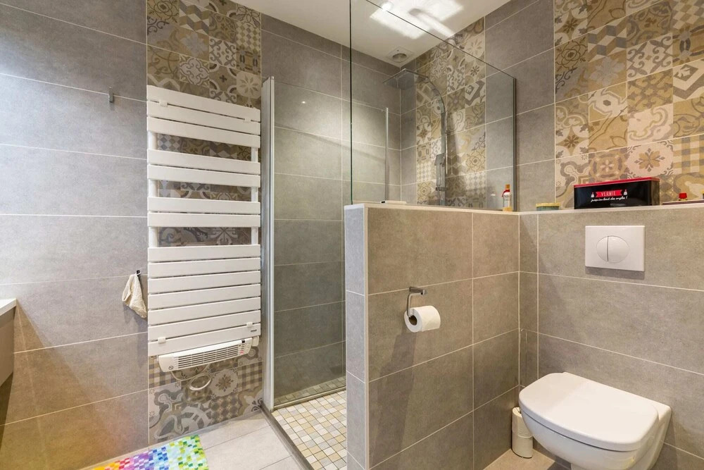 Bright 3BR Apartment With Garden in Gambetta