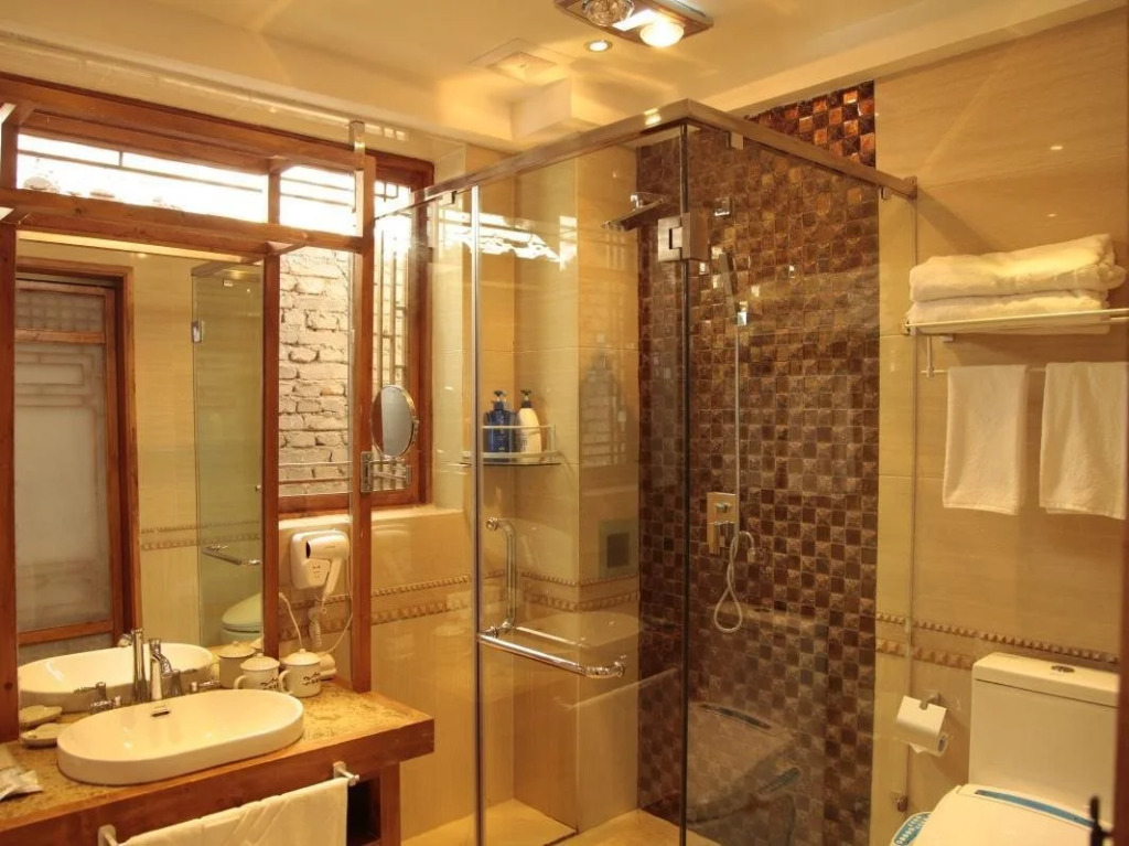 Lijiang Happyland Inn