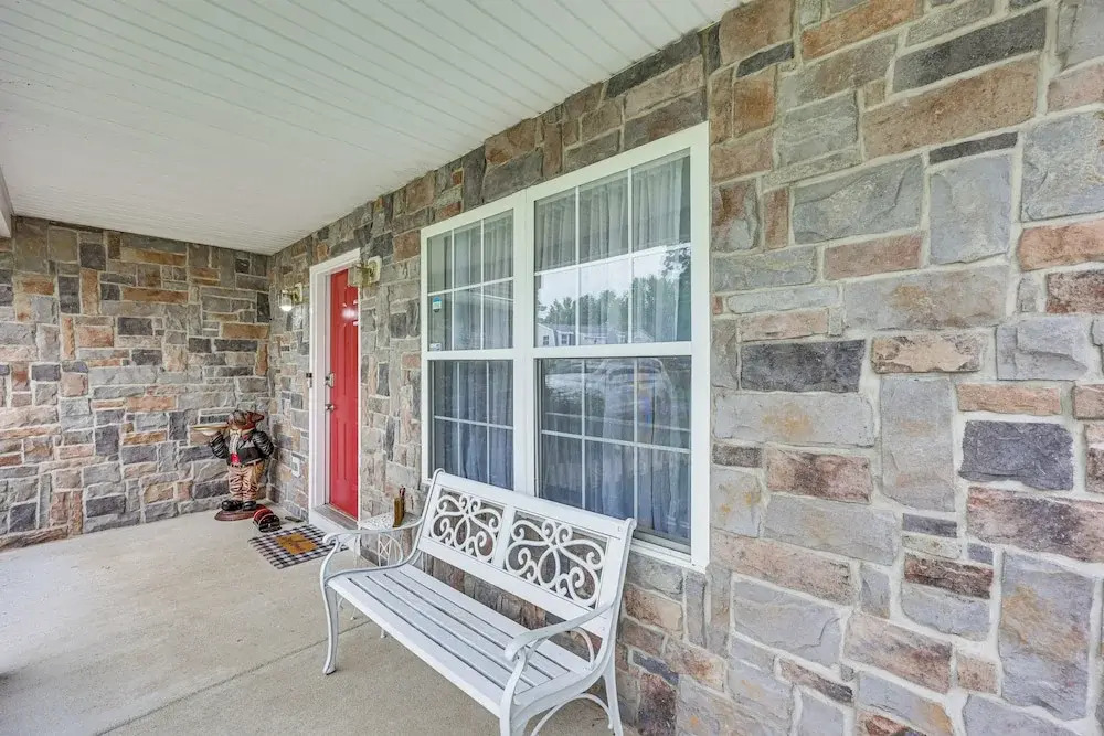 1 Mi to Colonial Beach Boardwalk! Cozy Family Home