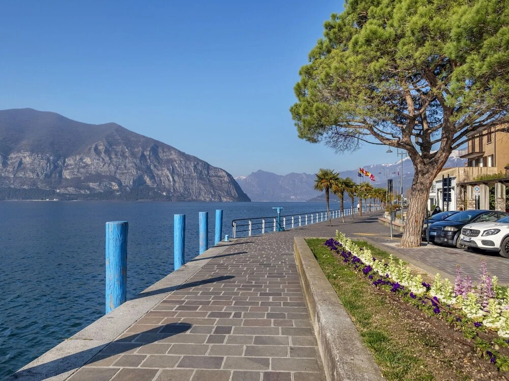 Charming Holiday Home in Iseo With Terrace
