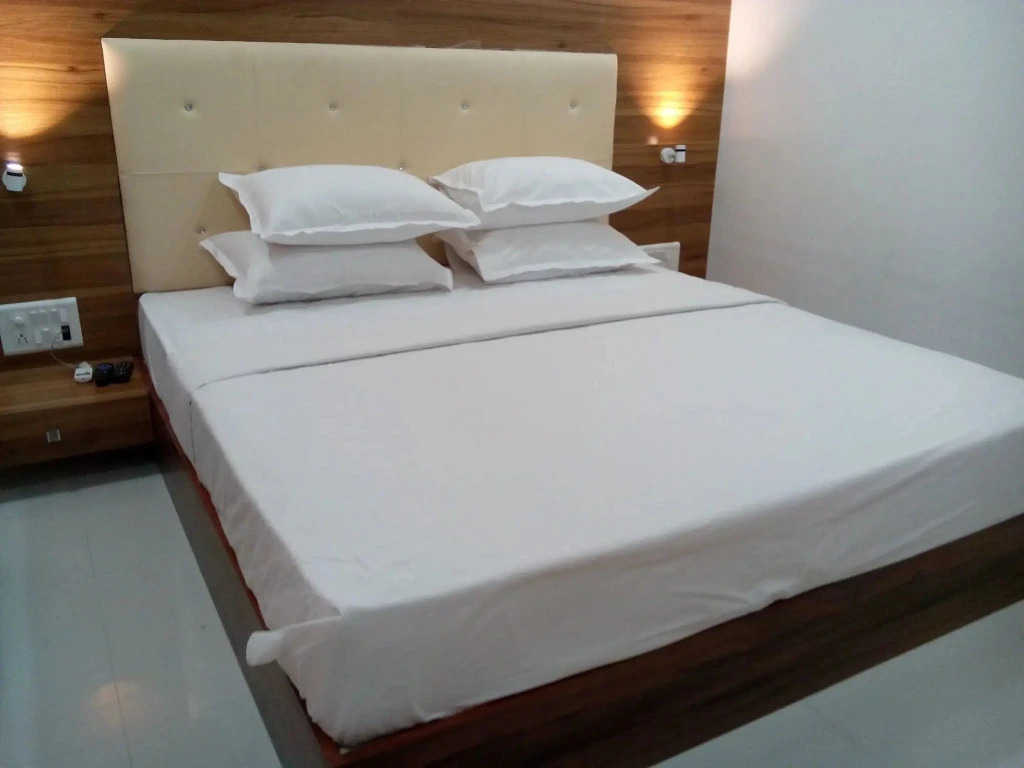 Krishna Park Inn