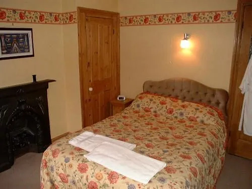 Alpine Villa Guest House