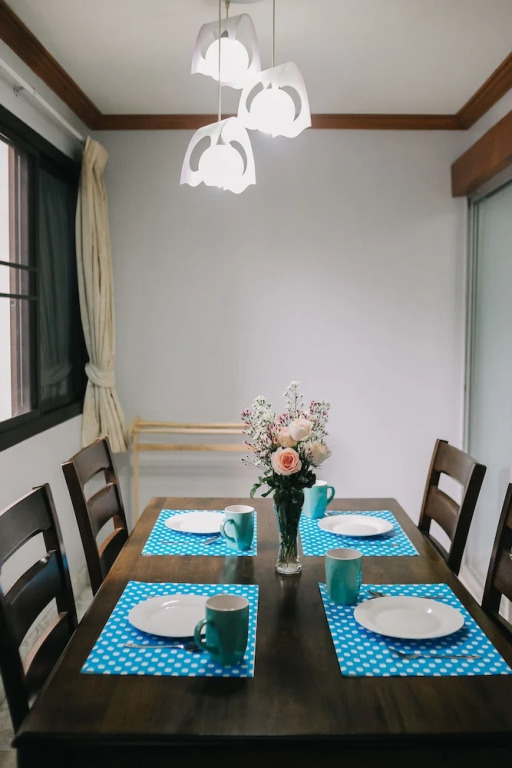 Bob's Thai BNB's