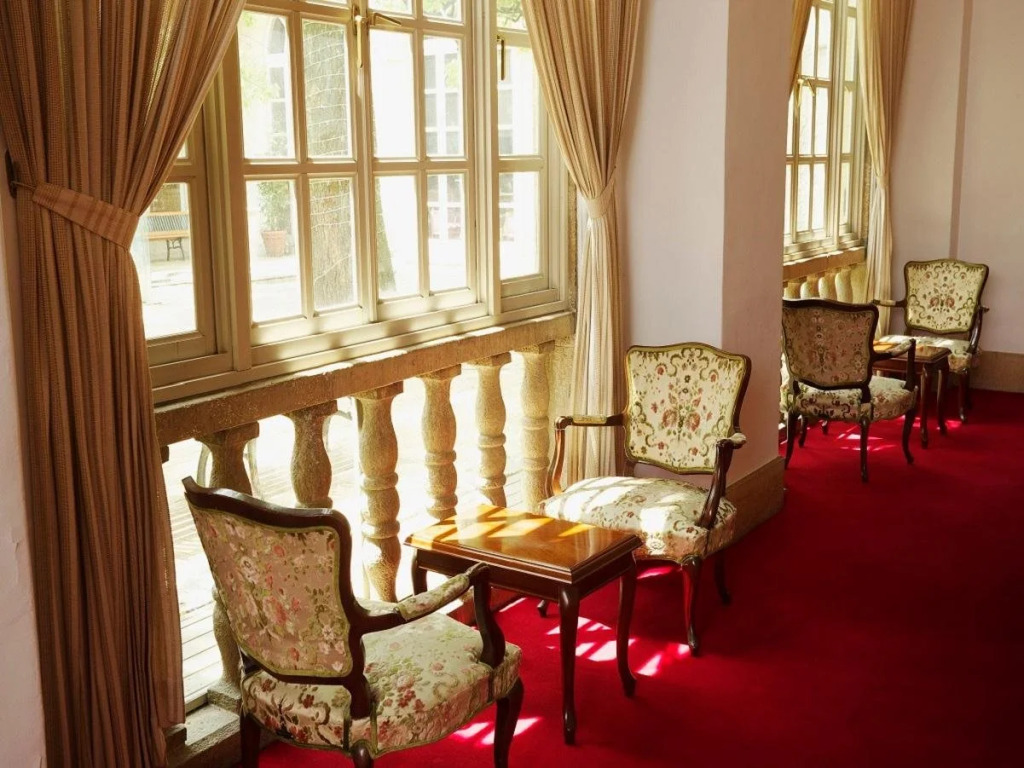 Takarazuka Hotel