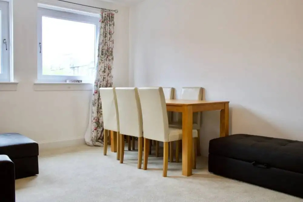 2 Bedroom Apartment Near Centre Of The City