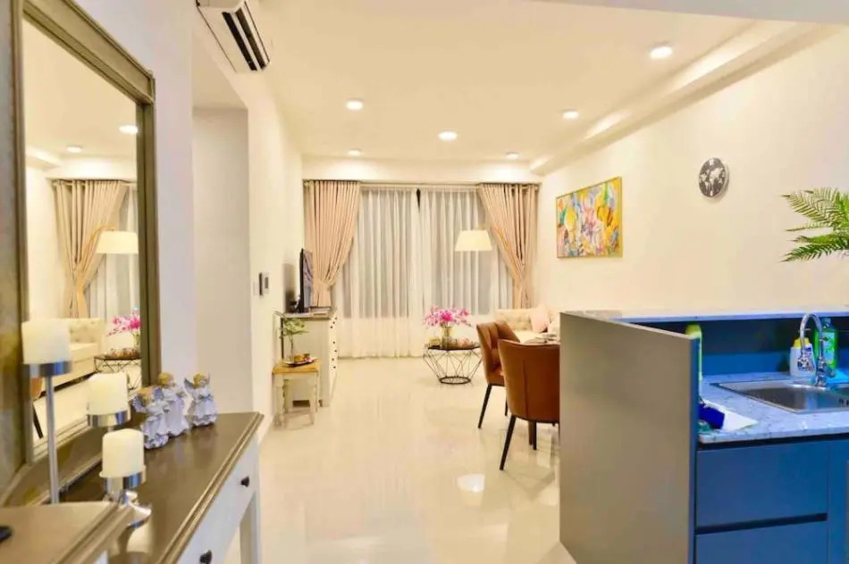 Excellent location free gym