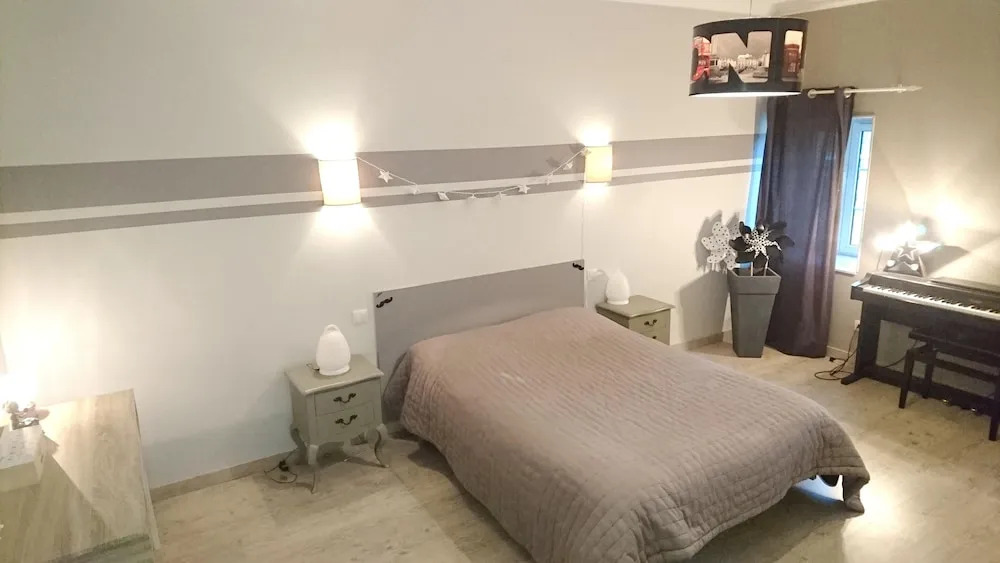 Villa With 4 Bedrooms in Saint Sylvestre sur Lot, With Private Pool an