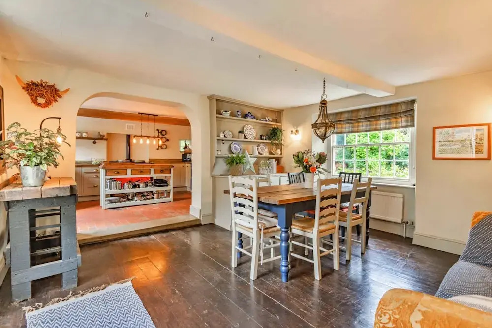 Riverside Retreat Near Beach and Nature, No Deposit