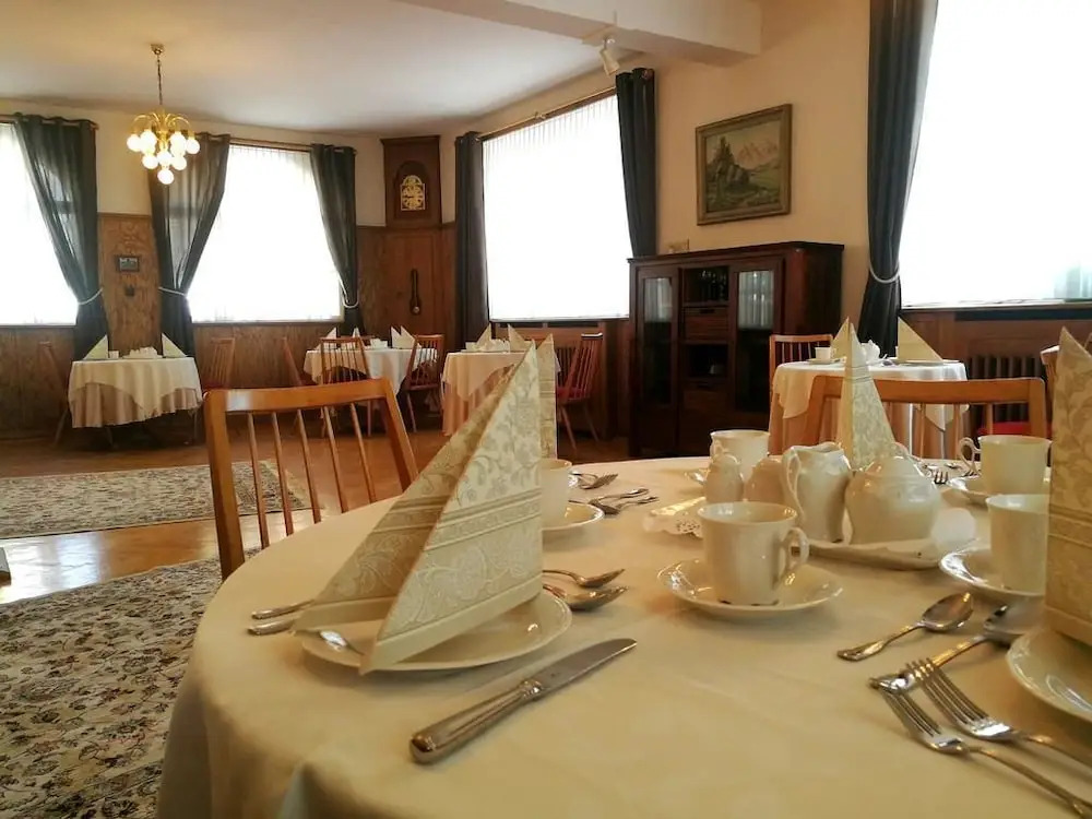 Hotel Adler