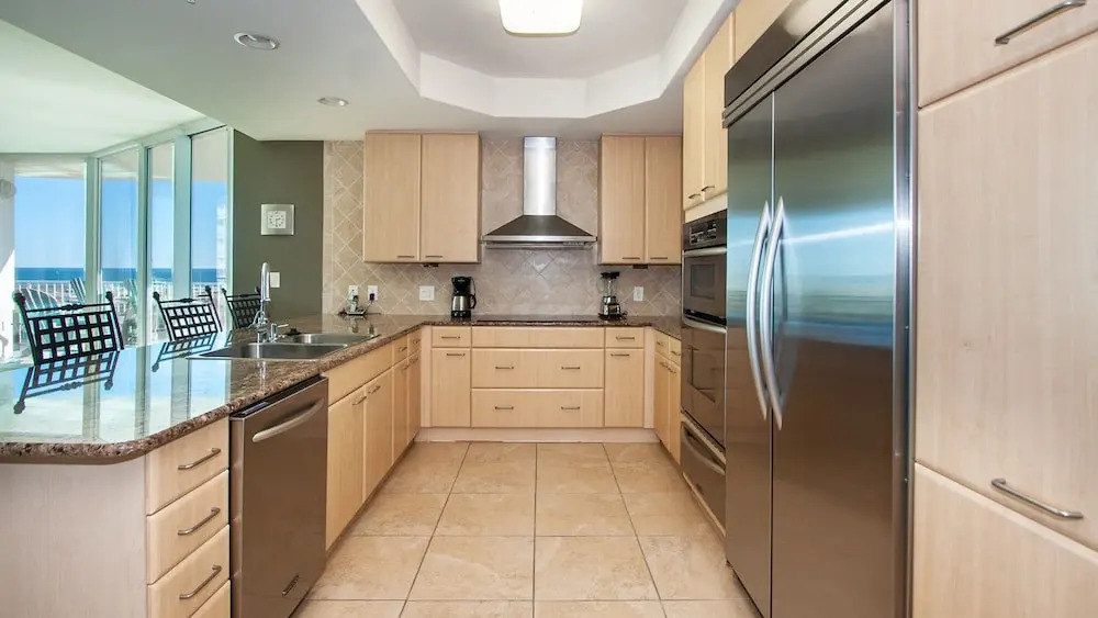 Four Bedroom Condo With Wraparound Balcony - Unit Crc0510