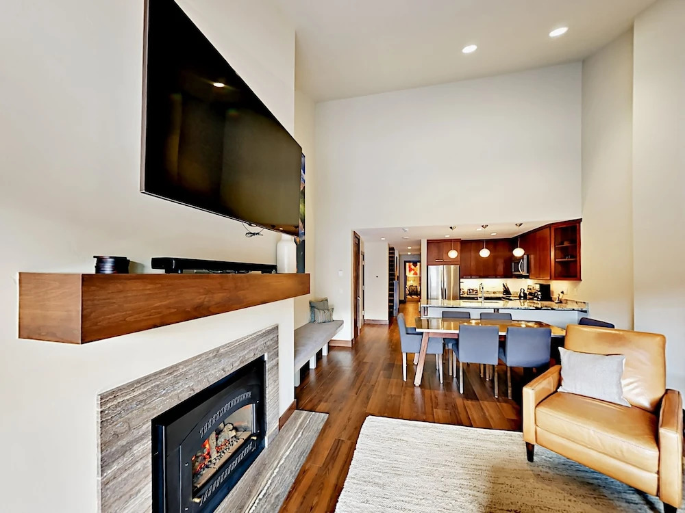 137 Benchmark Rd Condo Unit 518 3 Bedrooms 3 Bathrooms Condo