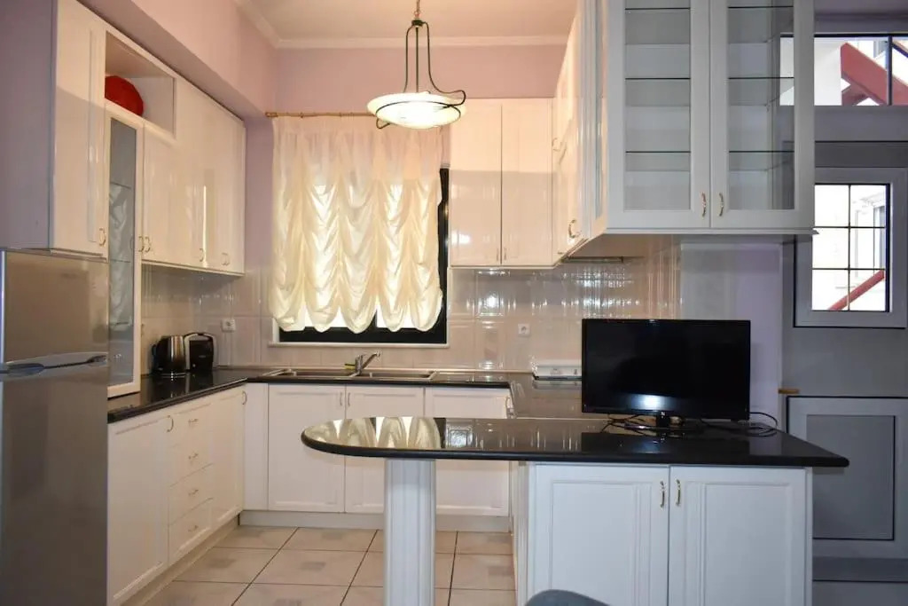 Comfortable Apartment Opposite The Park