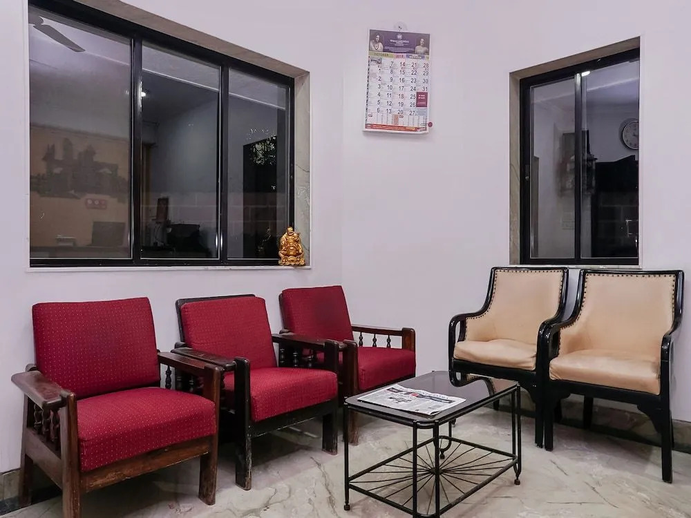 OYO Flagship 23096 Laxmi Residency
