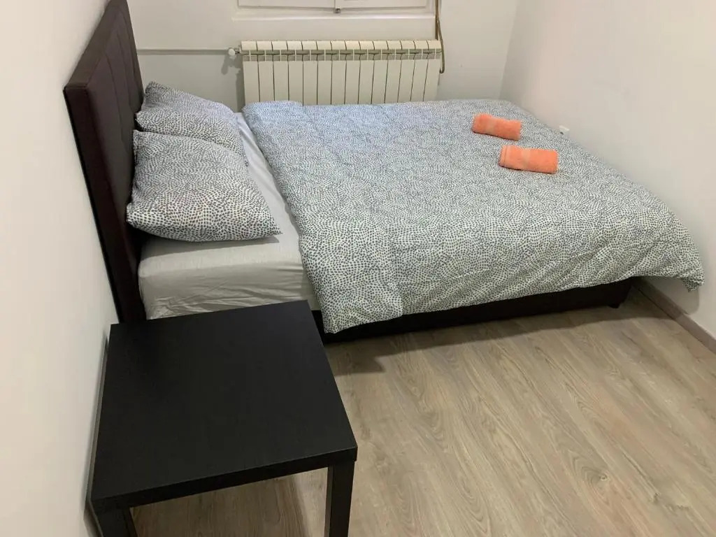 Private Rooms Belgrade Hostel