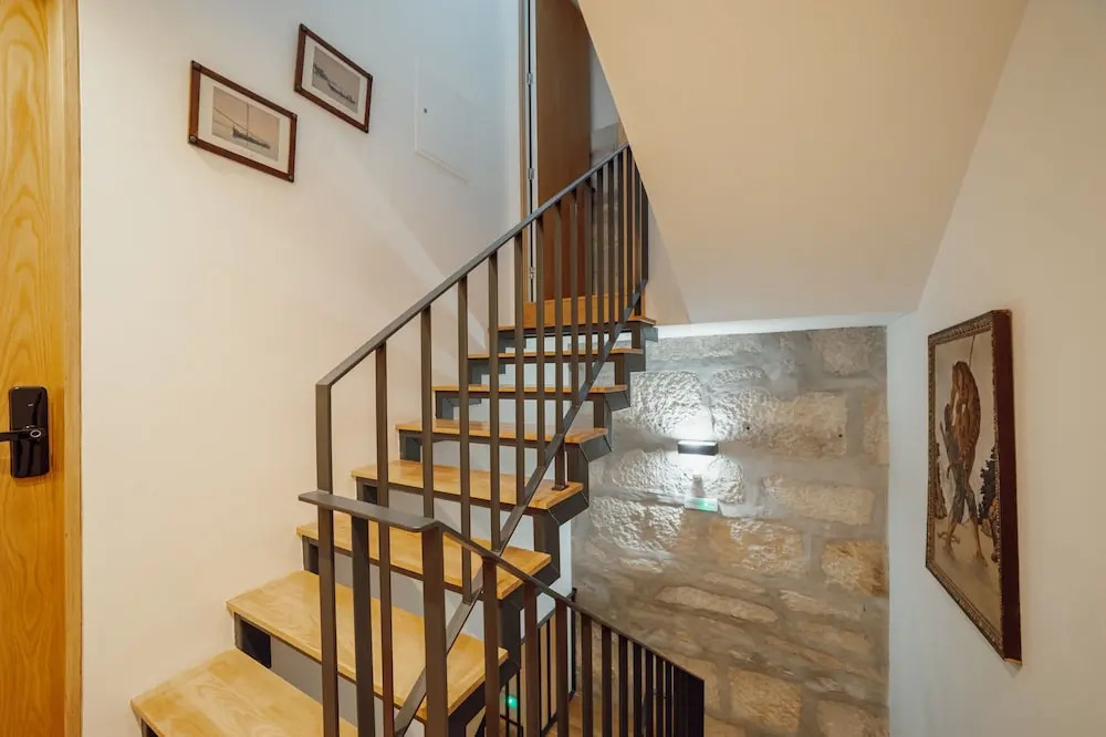 Carmo Residence Porto by Vacationy