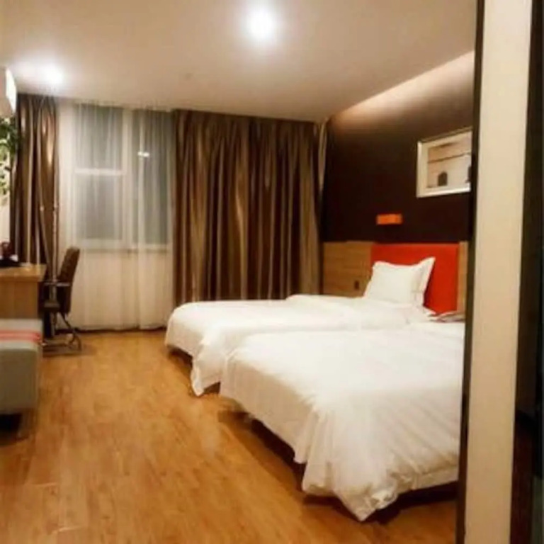 7 Days Premium (Jiaozuo Renmin Road Normal College)