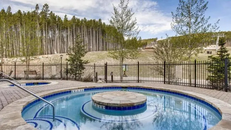 Breckenridge Crystal Peak Lodge 3 Bedroom Condo, 5-Star Ski-in Ski-out Location!