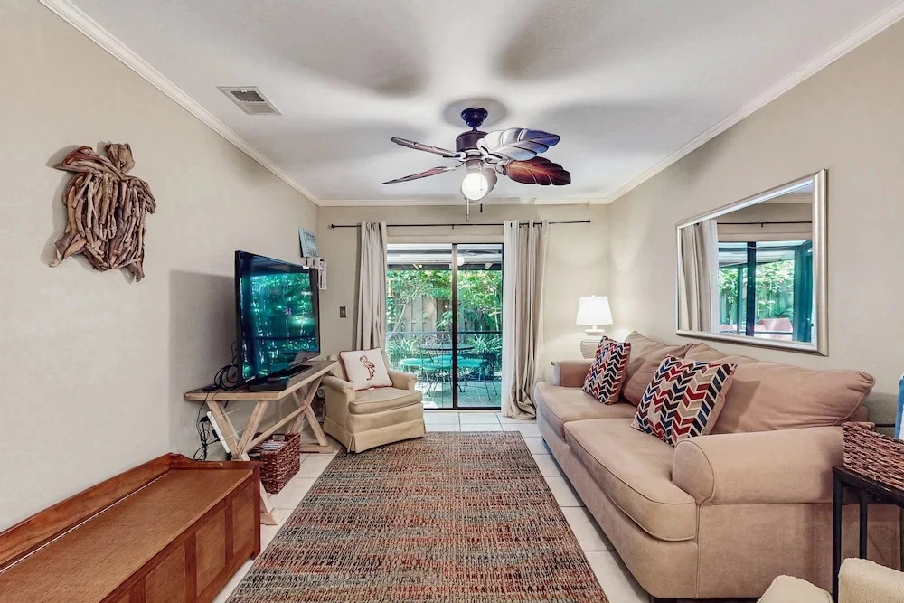 8765 Cocoa Ct