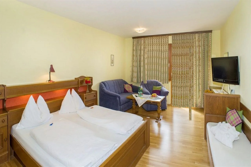 Almfrieden Hotel & Romantikchalet