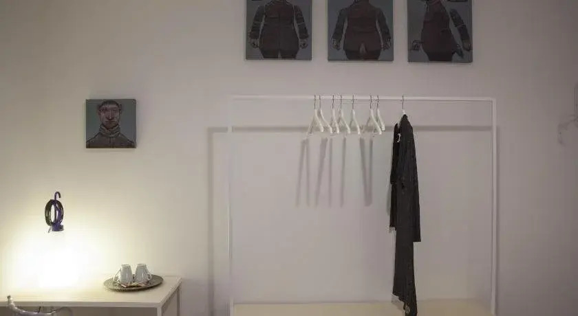 B&B Gallery