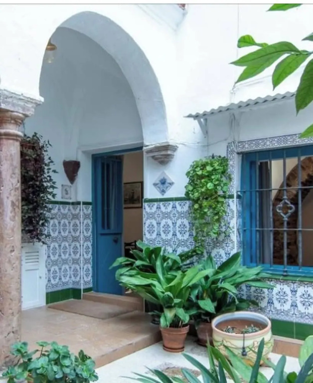 Charming 1900 Andalusian Apartment in Arcos de la Frontera