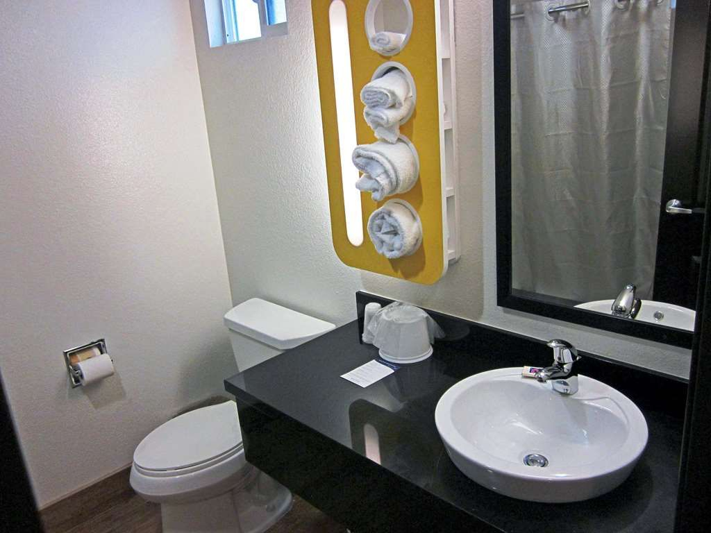 Motel 6-Anaheim, CA