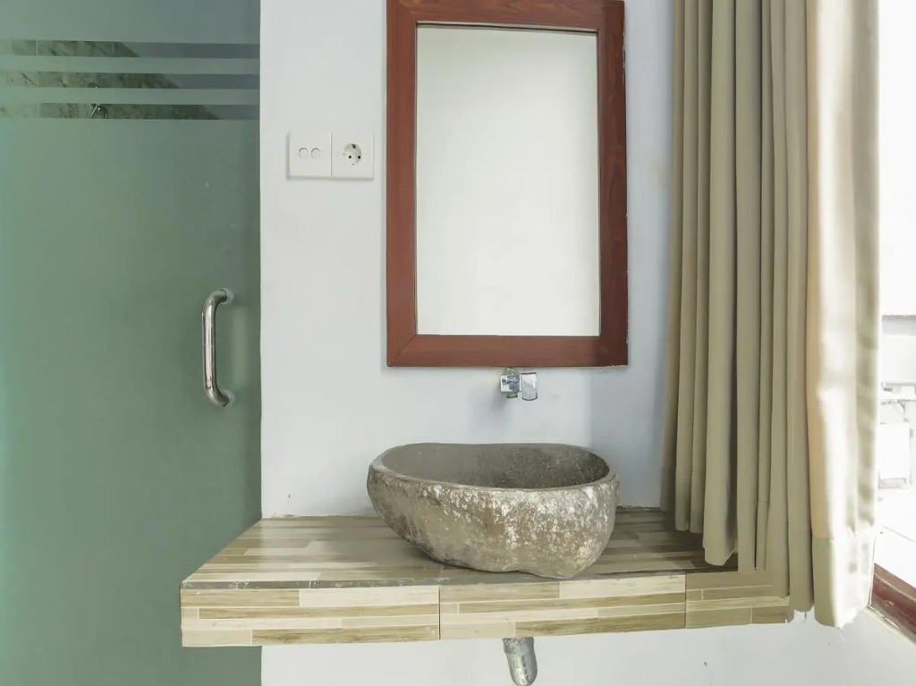 Valomia Guest House