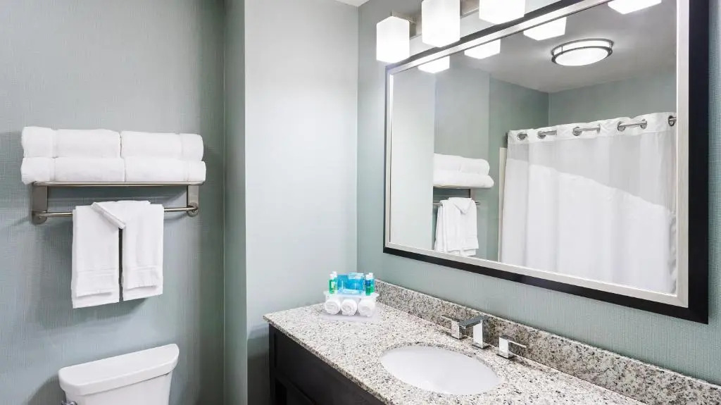 Holiday Inn Express and Suites Stroudsburg-Poconos by IHG