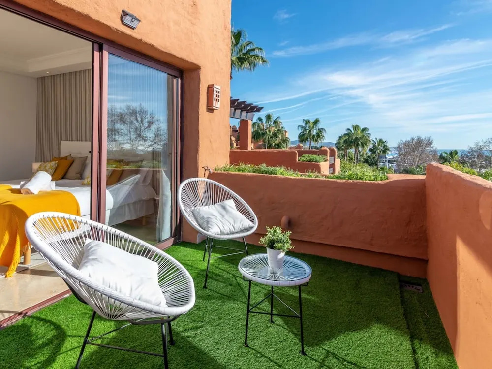 La Alzambra Duplex Penthouse Sea Views