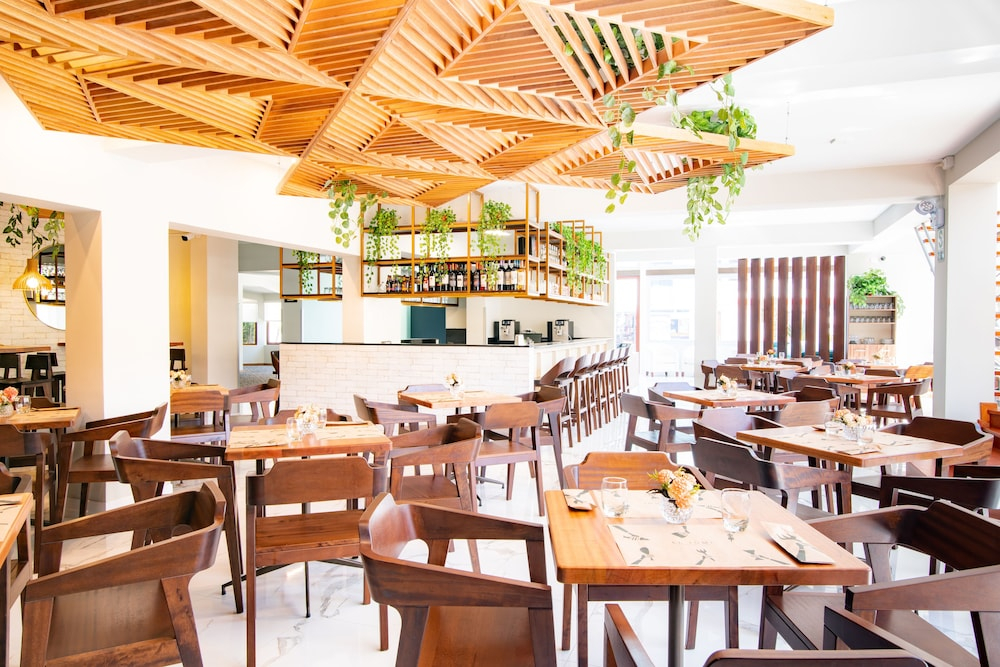 El Tumi Hotel