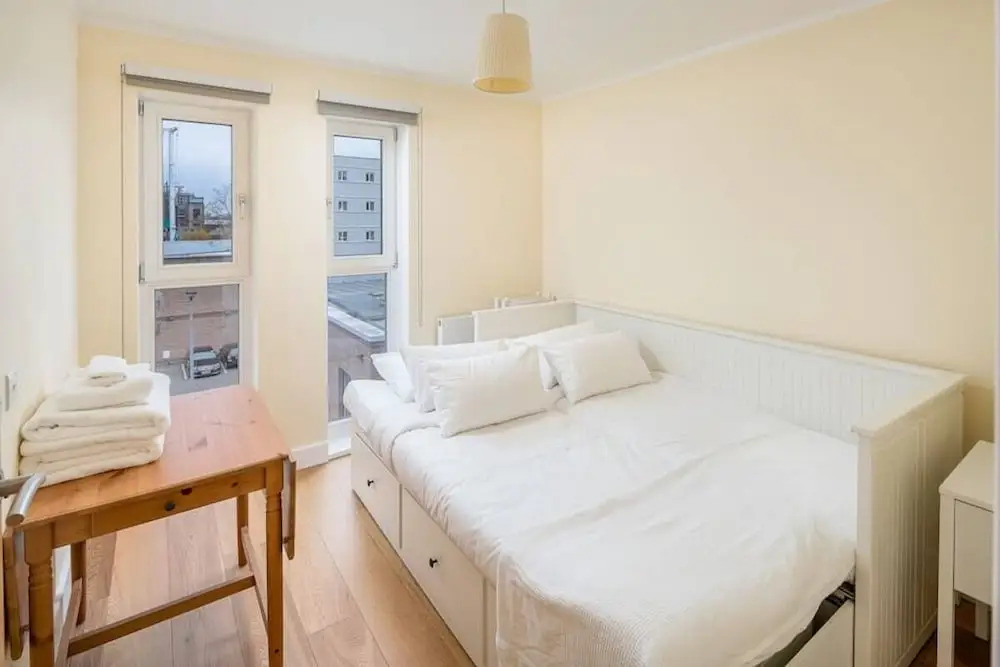 Spacious 3bed2bath W/balcony in Battersea