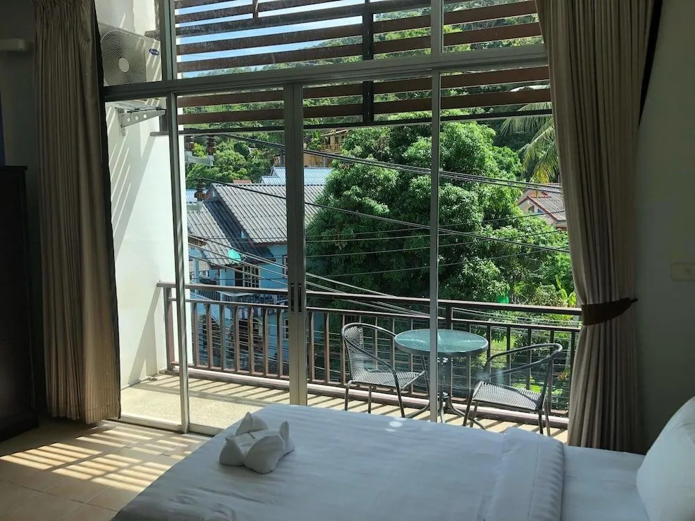 Shots & Dreams Guesthouse