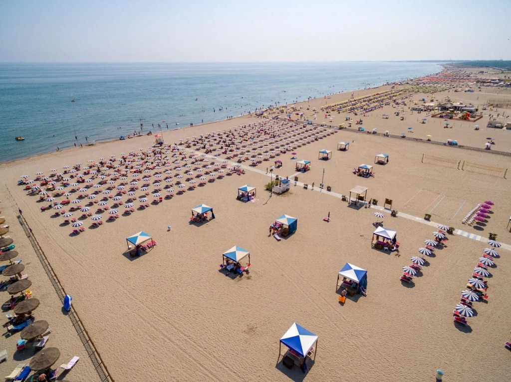Residence La Pigna in Rosolina Mare, the structure is in the central area, nearby the services, the-La Pigna SUD 10