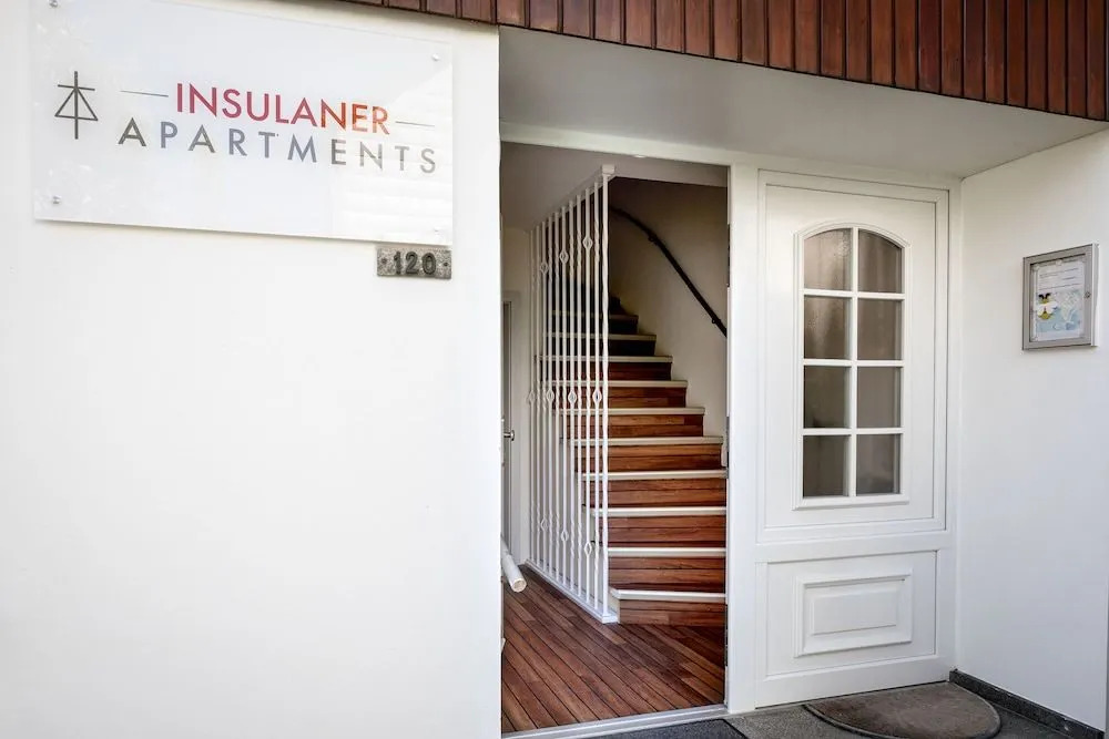 Insulaner Apartments