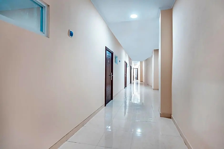 OYO Life 2709 Kost Cirendeu