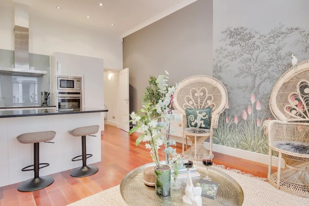 The Gloucester Road Escape - Bright & Central 1BDR Apartment