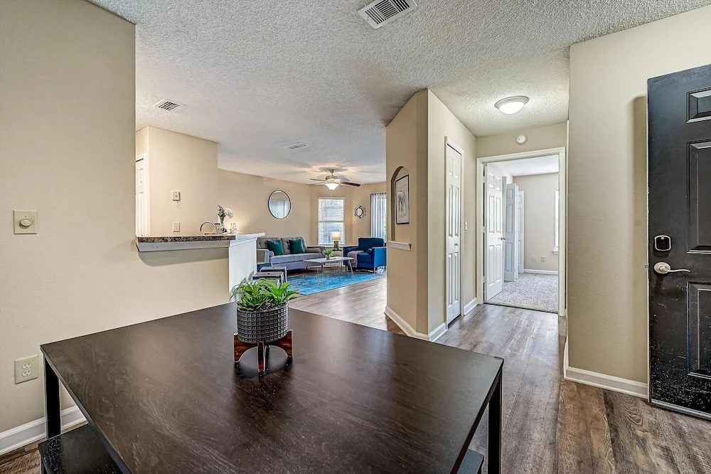 Convenient Apartments to Golf & Beaches by Frontdesk
