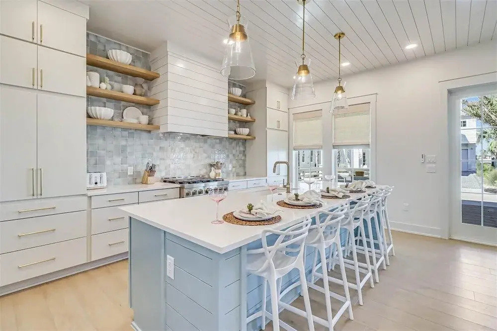Afterley Pointe 213 LAK