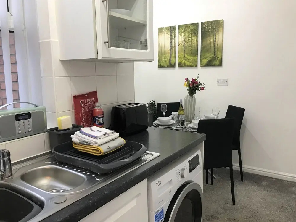 Cosy 2-bedroom House in Widnes Sleeps 4