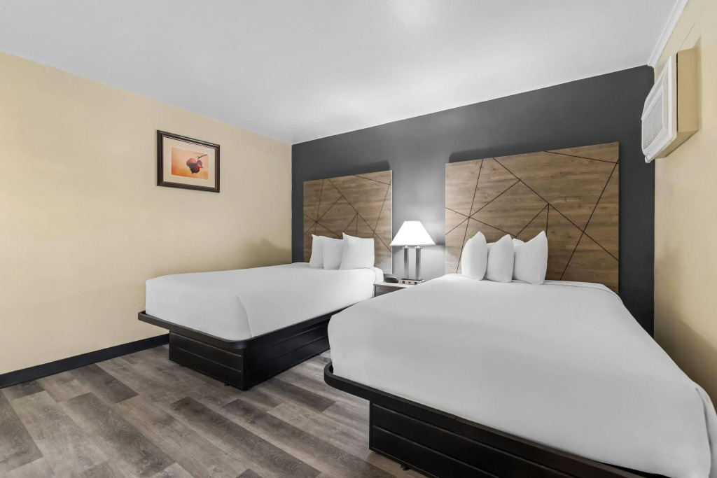 Travelodge by Wyndham Rapid City