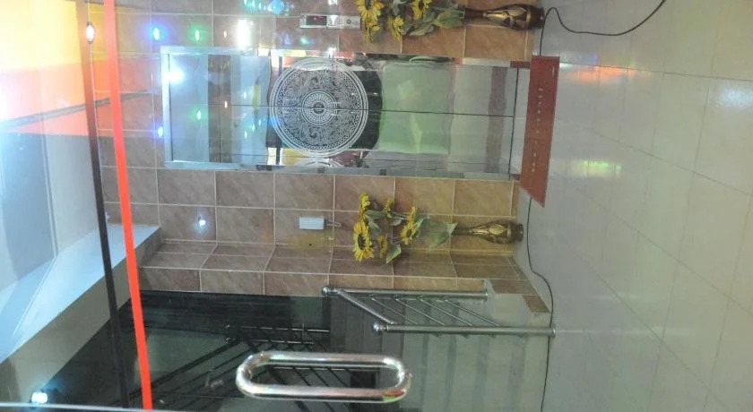 Platinum Hotel & Residence