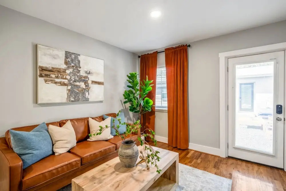 Stylish Studio Near Downtown Attractions