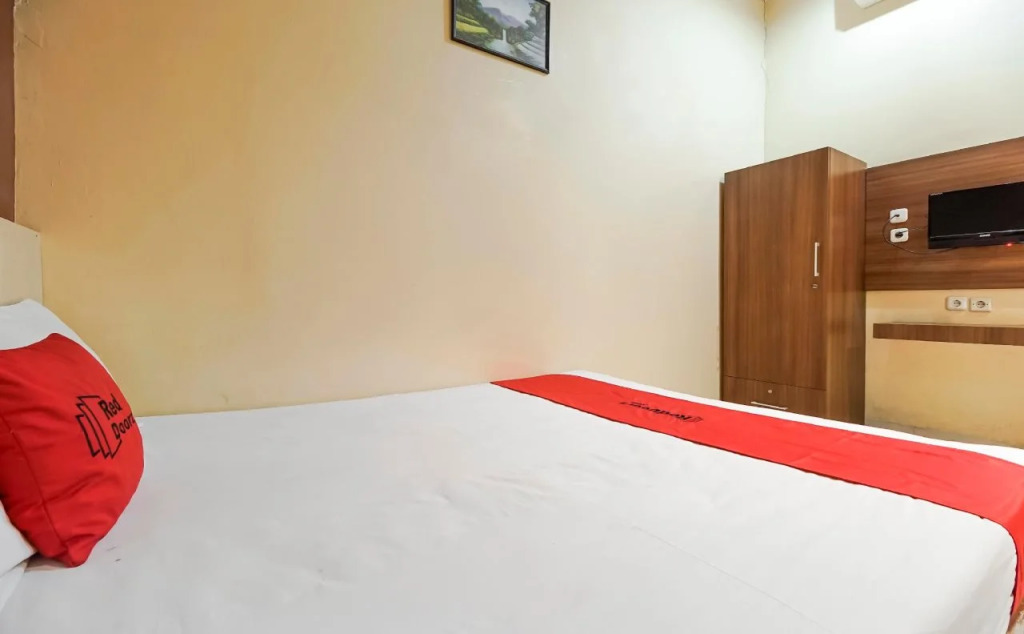 RedDoorz Plus at Hertasning Area Makassar