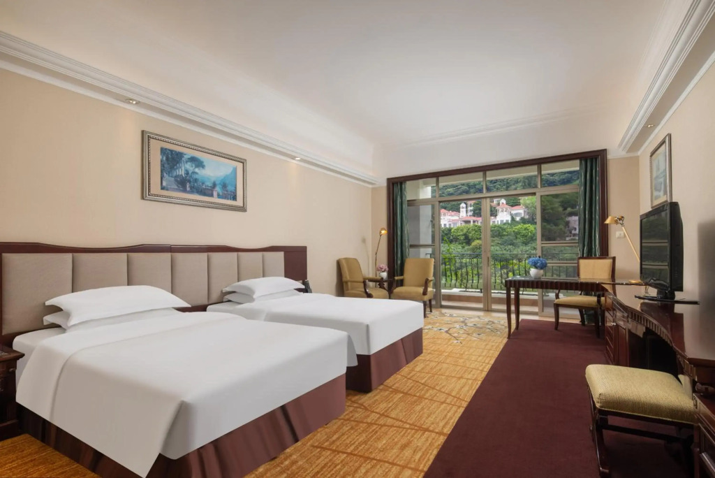 Guangzhou Phoenix City Hotel