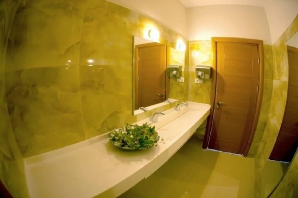 Idahan Hotel